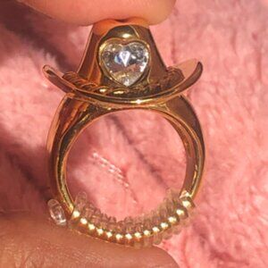 LORI LORI (Dutch) Cowboy Hat Texas By Heart Gold Ring With CZ Heart